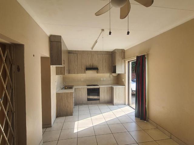 1 Bedroom Studio Apartment To Let in Bo dorp