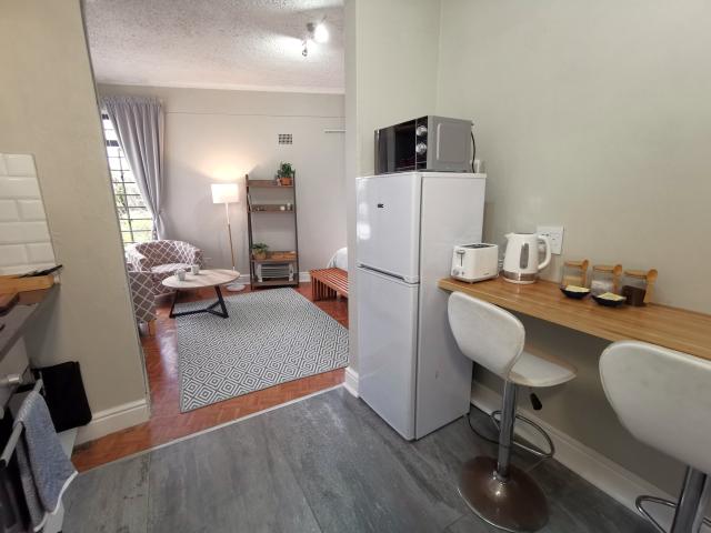 1 Bedroom Studio Apartment To Let in Knysna Central