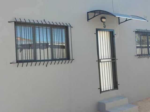 1 Bedroom Studio Apartment To Let in Springbok