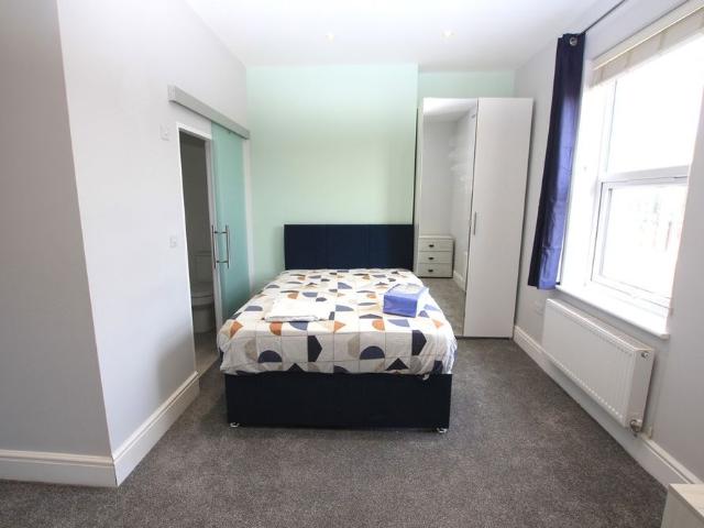 1 Bedroom Studio, Chester