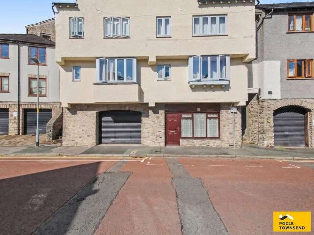 1 Bedroom Studio Flat