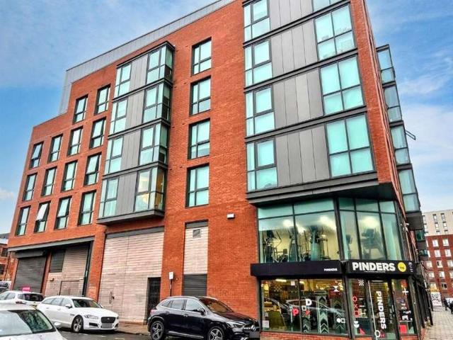 1 Bedroom Studio Flat