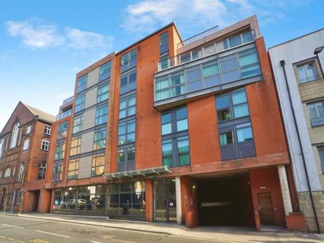 1 Bedroom Studio Flat