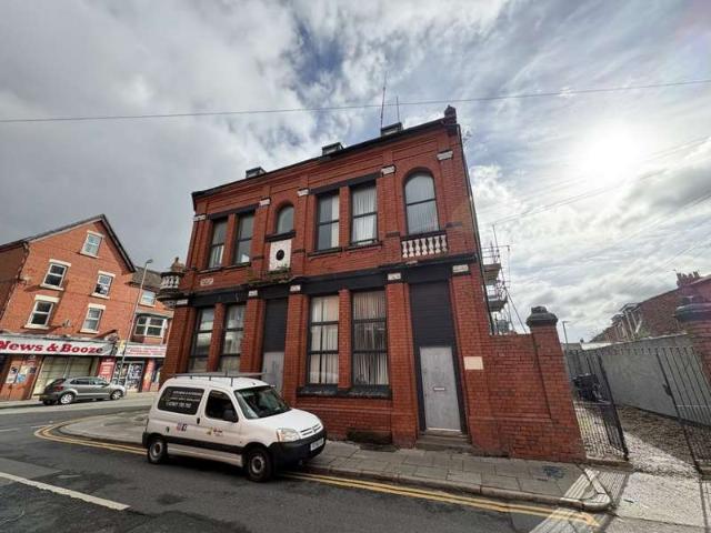 1 Bedroom Studio Flat