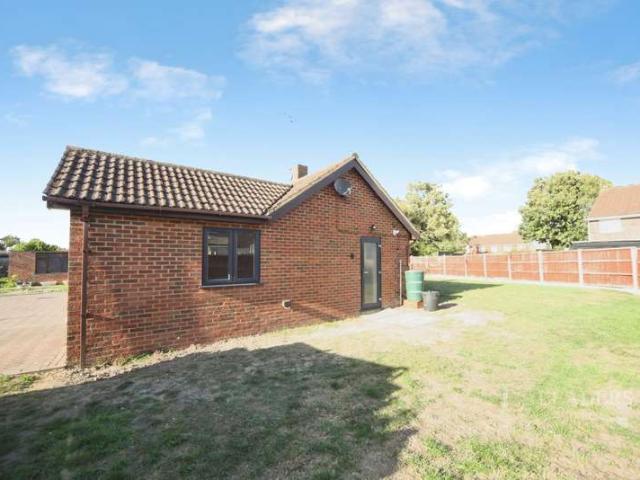 1 Bedroom Studio Flat