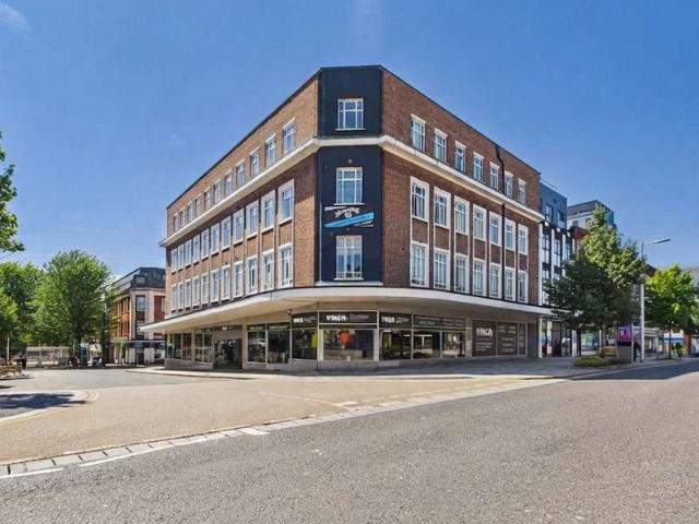 1 Bedroom Studio Flat