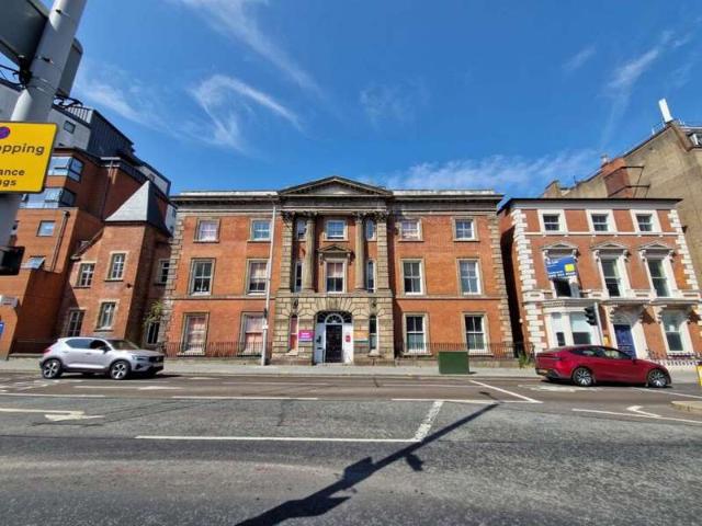 1 Bedroom Studio Flat
