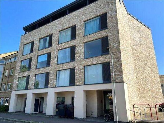 1 Bedroom Studio Flat