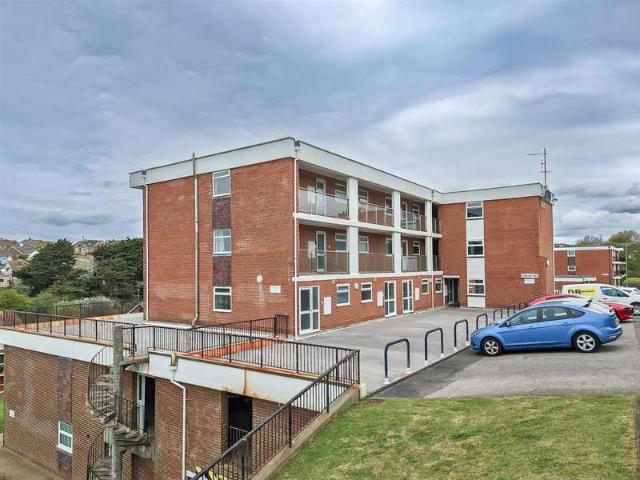 1 Bedroom Studio Flat