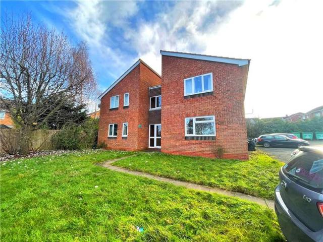 1 Bedroom Studio Flat