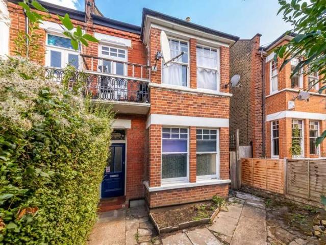 1 Bedroom Studio Flat