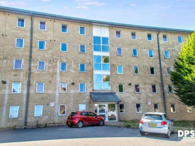 1 Bedroom Studio Flat