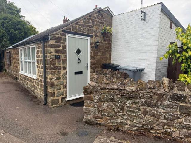 1 Bedroom Studio Flat