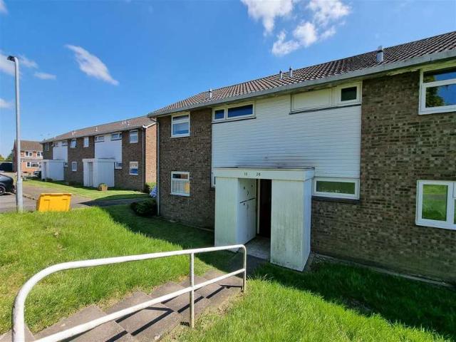 1 Bedroom Studio Flat