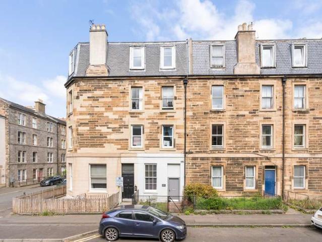 1 Bedroom Studio Flat