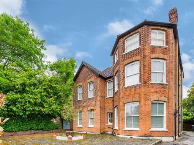 1 Bedroom Studio Flat