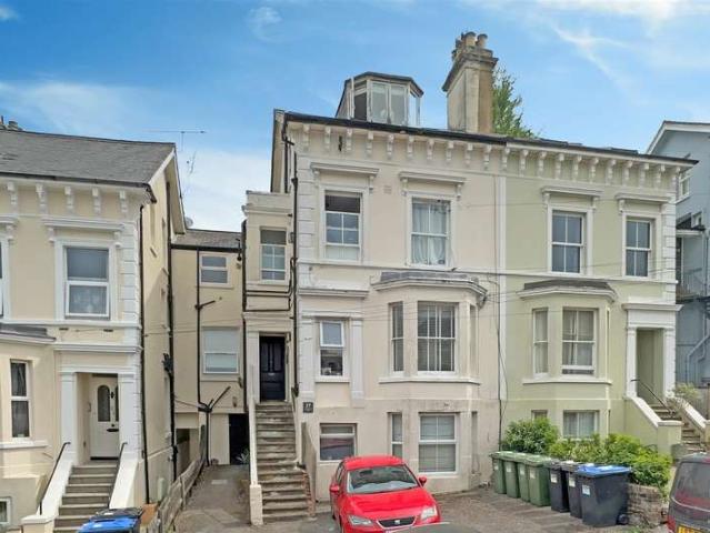 1 Bedroom Studio Flat
