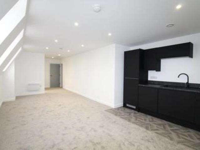 1 bedroom Studio flat To Let
