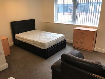 1 bedroom Studio flat To Let