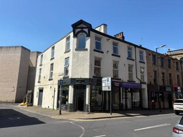 1 bedroom Studio flat To Let