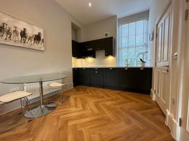 1 bedroom Studio flat To Let