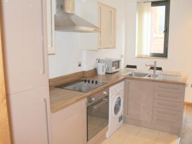 1 bedroom Studio flat To Let