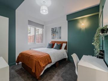 1 bedroom Studio flat to rent
