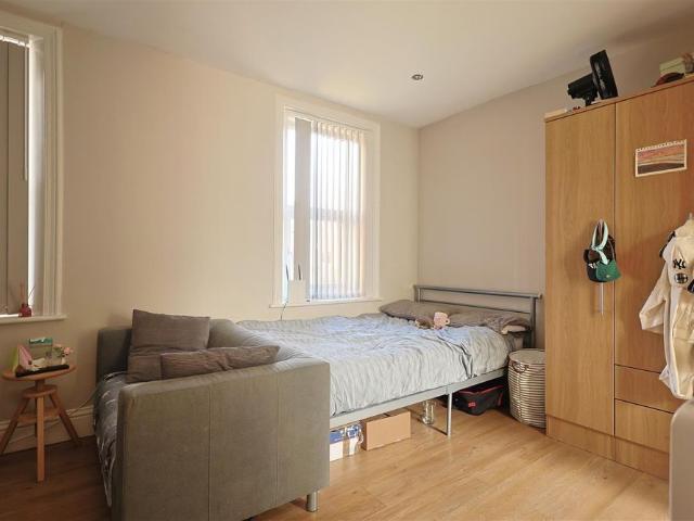 1 bedroom Studio flat to rent in Osborne Road, Jesmond, Newcastle Upon Tyne, NE2