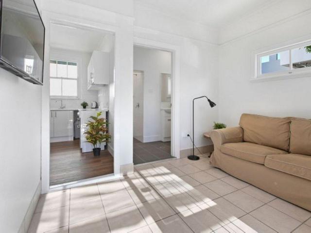 1 Bedroom Studio in convenient location