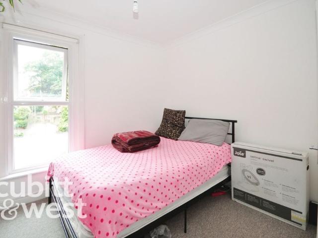 1 bedroom studio to rent