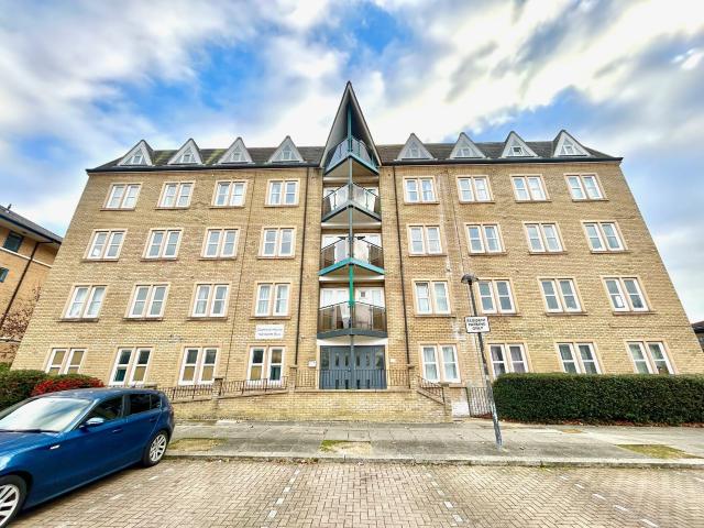 1 bedroom studio to rent