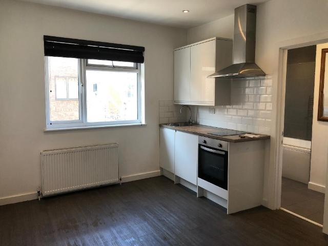 1 Bedroom Studio To Rent