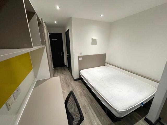 1 bedroom studio to rent Dumfries Street, Luton, Bedfordshire, LU1