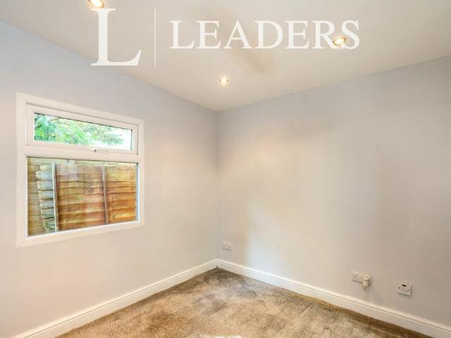 1 bedroom studio to rent Hambrook, Chichester, PO18
