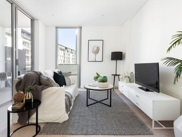 1 bedroom + study / contemporary style