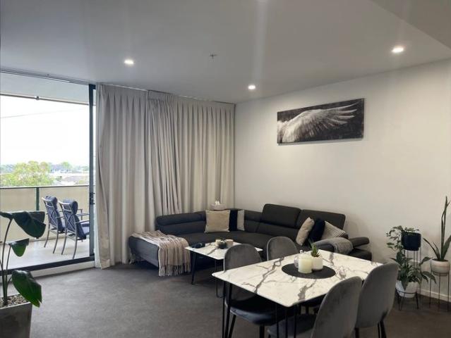 1 Bedroom + Study Apartment