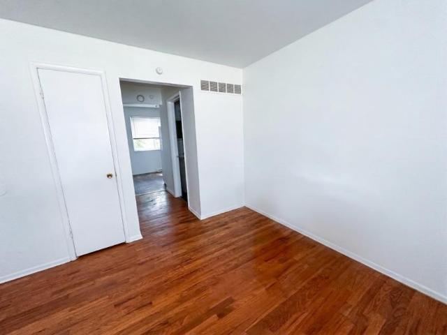 1 bedroom, St. Louis MO 63147 105219495