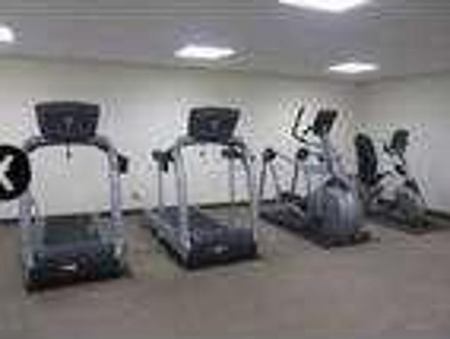 1 bedroom Sublease 4/1 to 7/31