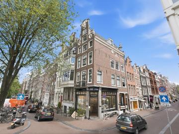 1 bedroom Surface Area: 106m2