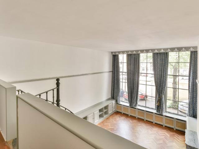 1 bedroom Surface Area: 122m2