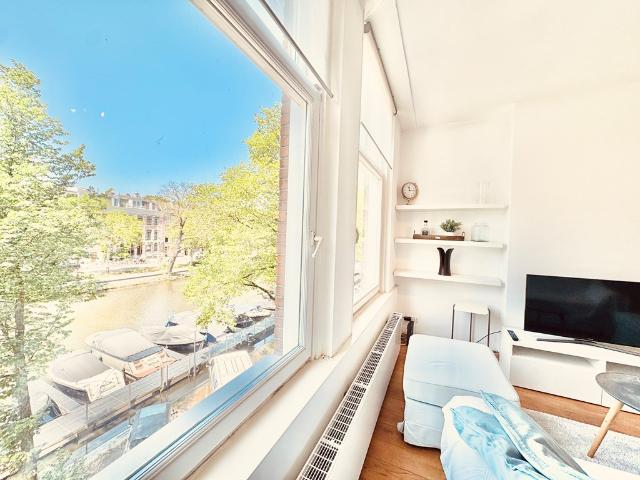 1 bedroom Surface Area: 55m2 Furnished