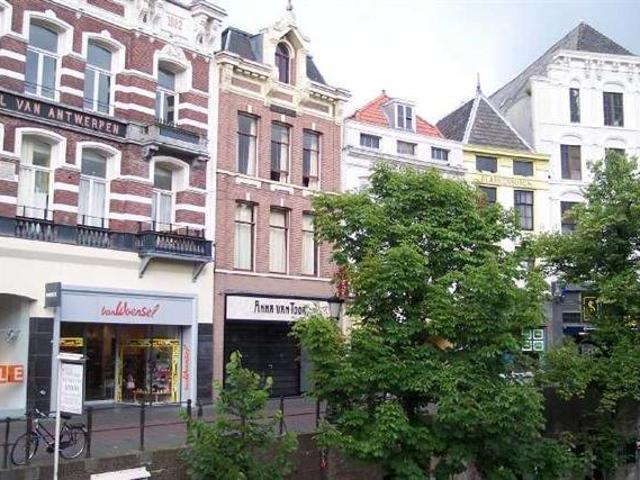 1 bedroom Surface Area: 77m2