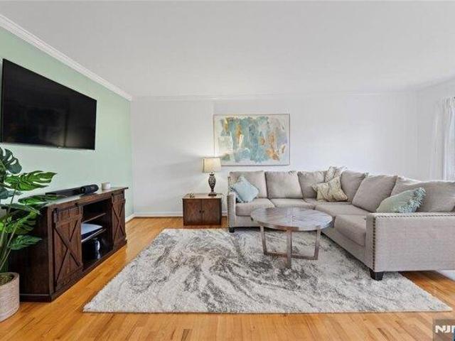 1 bedroom, Pompton Lakes NJ 07442 105278420