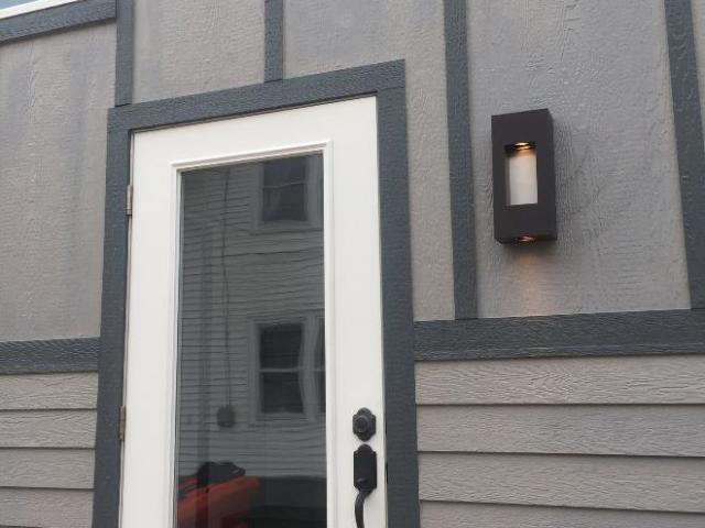 1 bedroom, Portland OR 97218 106132535