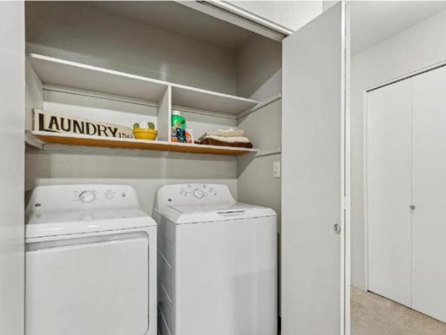 1 bedroom, Portland OR 97229 104584131