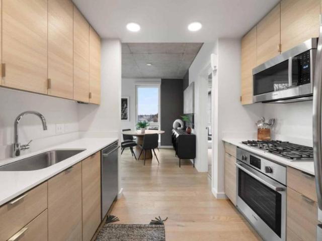 1 bedroom, Portland OR 97232 105732231
