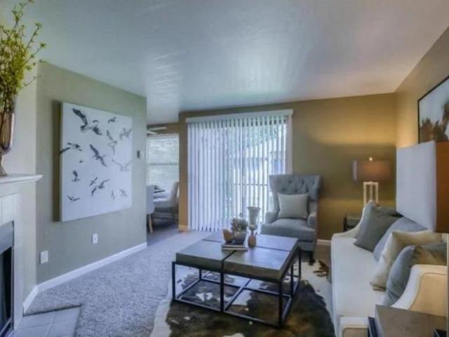 1 bedroom, Portland OR 97233 102196164