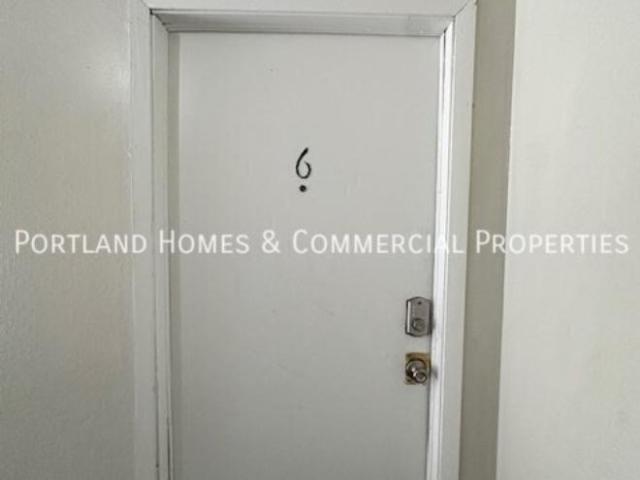 1 bedroom, Portland OR 97236 106112542
