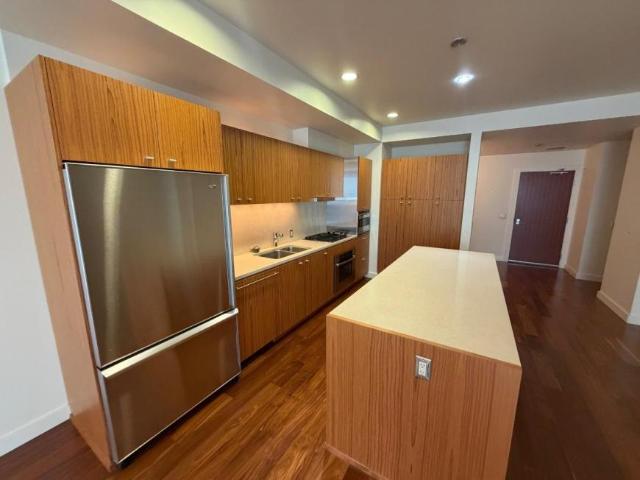 1 bedroom, Portland OR 97239 105848777