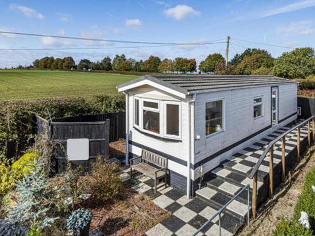 1 Bedroom Park Home For Sale In Grantham, Lincolnshire
